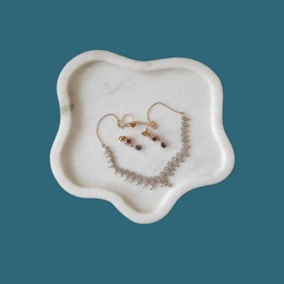 Decorative Amoeba Shape Flat Bottom Marble Tray